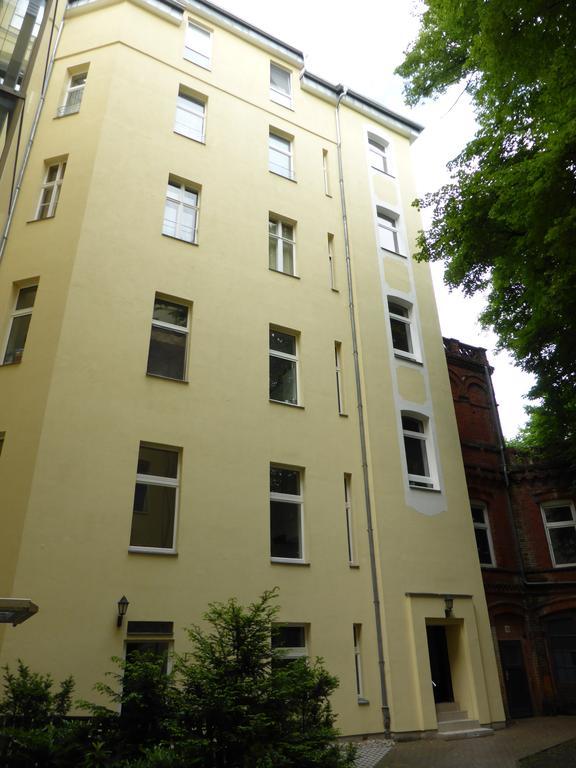 Lv Rooms & Apartments Am Luetzowplatz เบอร์ลิน ภายนอก รูปภาพ