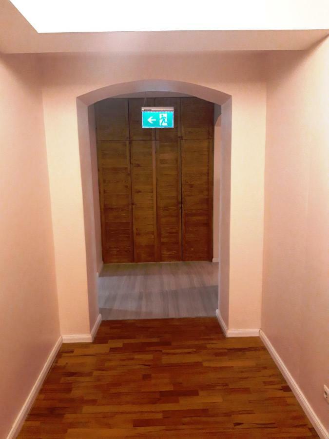 Lv Rooms & Apartments Am Luetzowplatz เบอร์ลิน ภายนอก รูปภาพ
