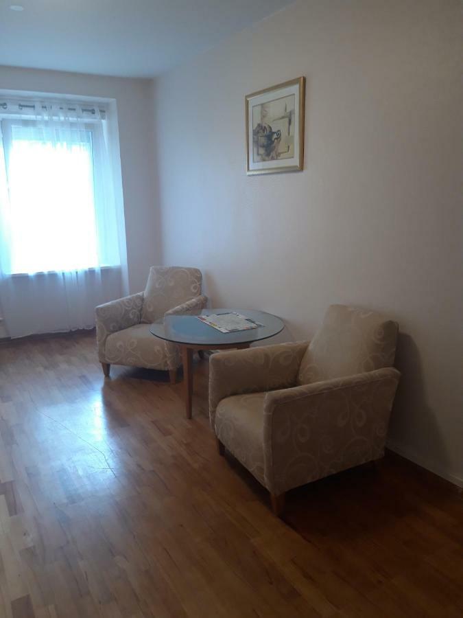 Lv Rooms & Apartments Am Luetzowplatz เบอร์ลิน ภายนอก รูปภาพ
